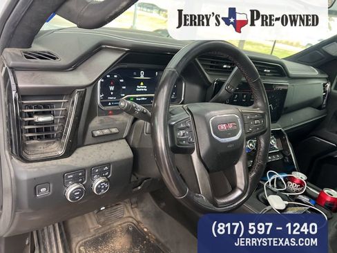 Used 2024 GMC Sierra 2500 AT4X image 8