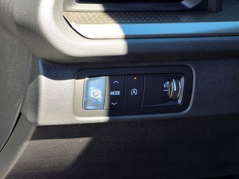 New 2026 Chevrolet Traverse LT FWD image 34