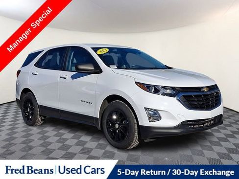 Used 2021 Chevrolet Equinox LS w/ LS Convenience Package image 1