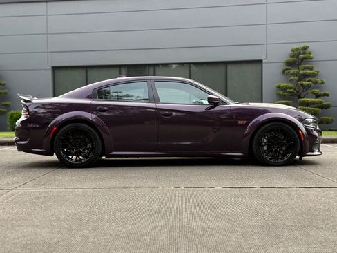 Used 2022 Dodge Charger Scat Pack RWD image 2