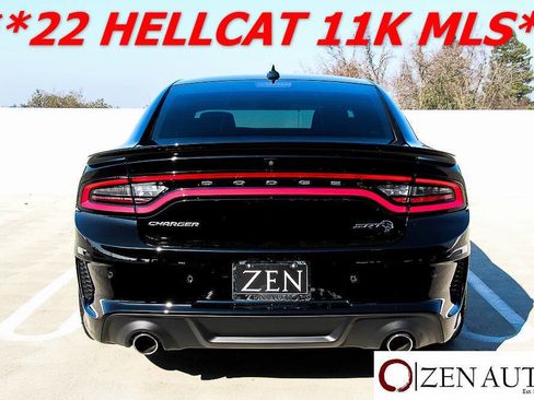 Used 2022 Dodge Charger SRT Hellcat w/ Harman/Kardon Audio Group image 8