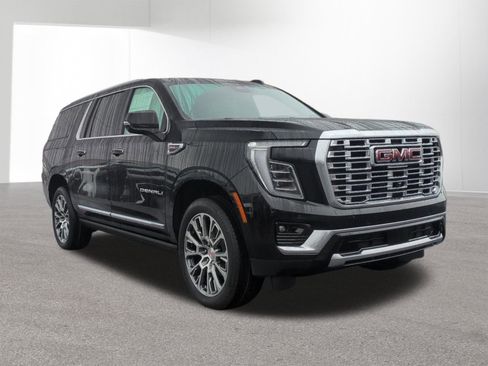 New 2026 GMC Yukon XL Denali w/ Sun & Power Step Package AWD/4WD image 3