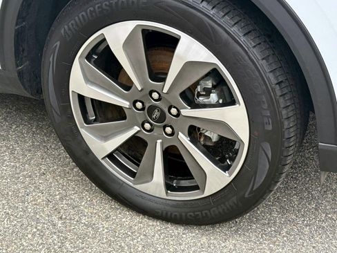 Used 2025 Ford Escape Platinum AWD/4WD image 7