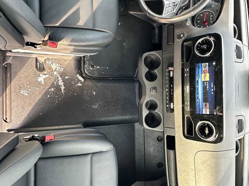 Used 2025 Mercedes-Benz Sprinter 2500 image 16