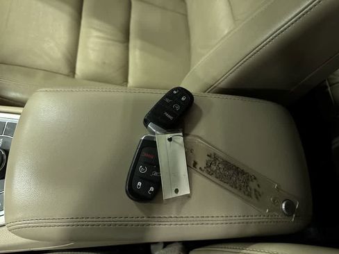 Used 2015 Jeep Grand Cherokee Limited AWD/4WD image 36