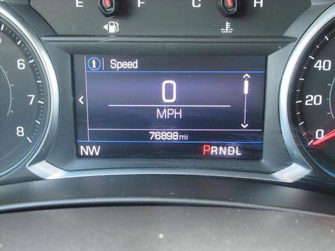 Used 2019 Chevrolet Equinox LT FWD image 27