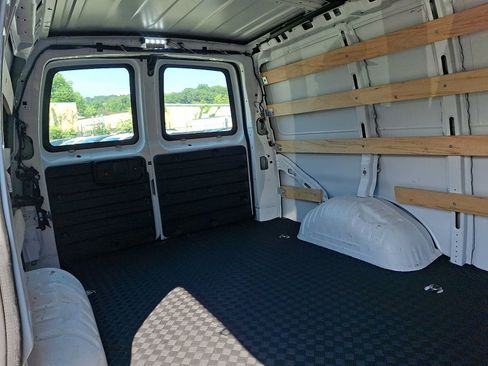 Used 2025 Chevrolet Express 2500 w/ Driver Convenience Package RWD image 11