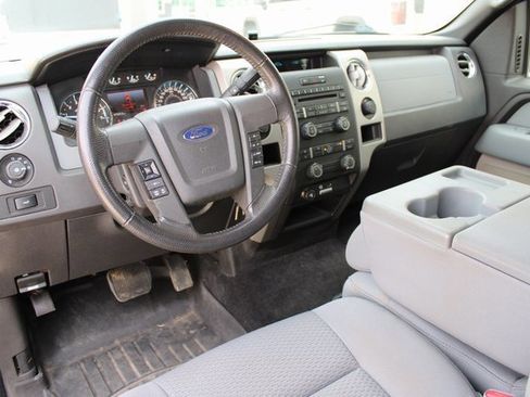 Used 2011 Ford F150 XLT w/ XLT Chrome Pkg image 4