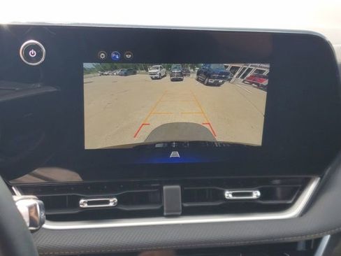 Used 2026 Chevrolet Equinox LT AWD/4WD image 24
