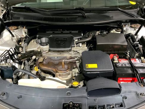 Used 2014 Toyota Camry LE FWD image 32