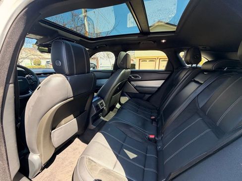 Used 2019 Land Rover Range Rover Velar R-Dynamic SE AWD/4WD image 18