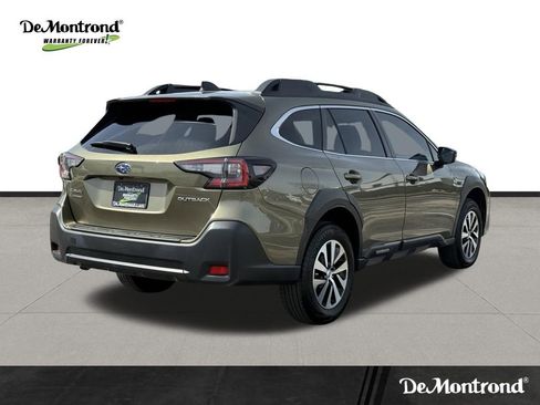 Used 2024 Subaru Outback Premium image 5