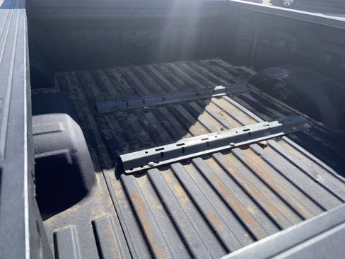 Used 2022 Chevrolet Silverado 2500 Custom w/ Custom Convenience Package image 7