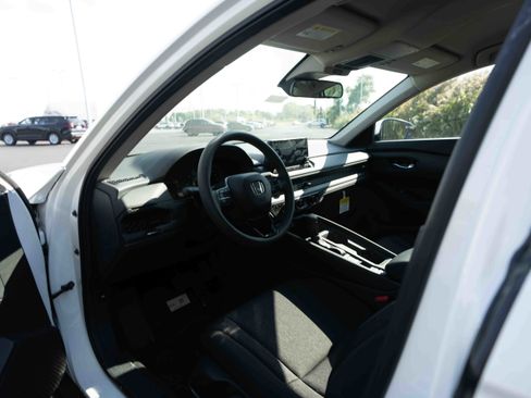 New 2025 Honda Accord LX image 8