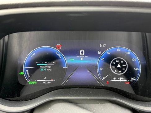 Used 2025 Toyota Sienna Limited AWD/4WD image 18