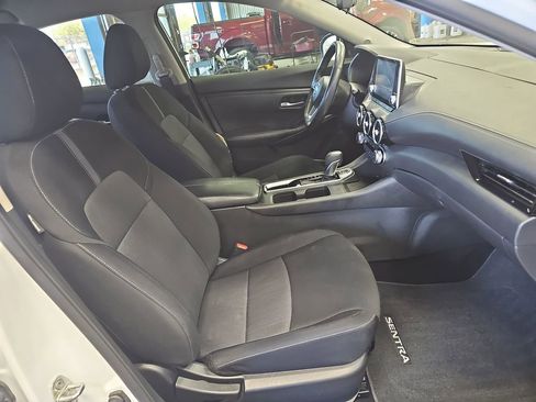 Used 2023 Nissan Sentra SV FWD image 10