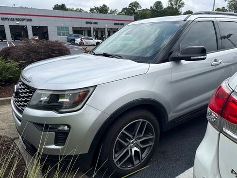 Used 2018 Ford Explorer Sport w/ Equipment Group 401A AWD/4WD image 2