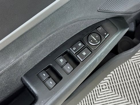 Used 2017 Hyundai Elantra Value Edition image 20