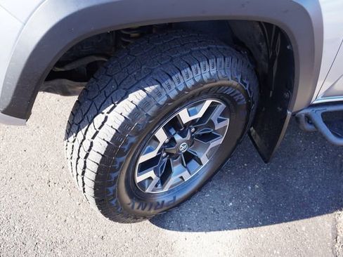 Used 2022 Toyota Tacoma TRD Off-Road w/ TRD Premium Off Road Package image 13