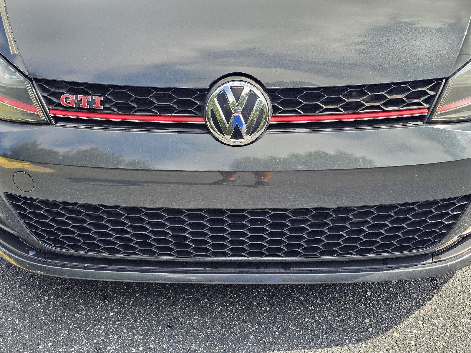 Used 2017 Volkswagen GTI Sport FWD image 3