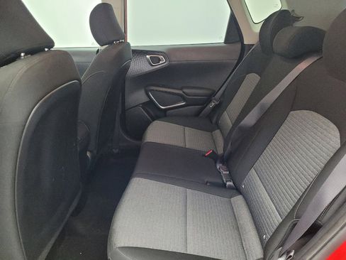 Used 2020 Kia Soul S image 18