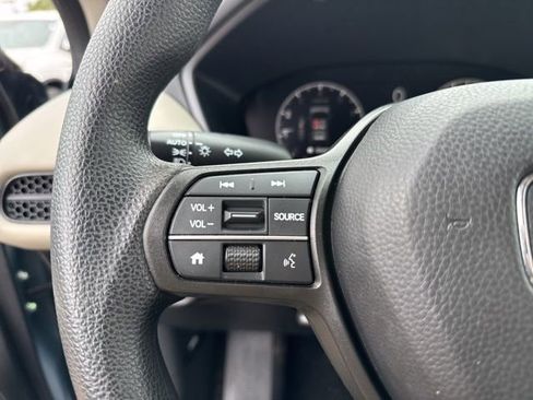 Used 2025 Honda HR-V LX image 27