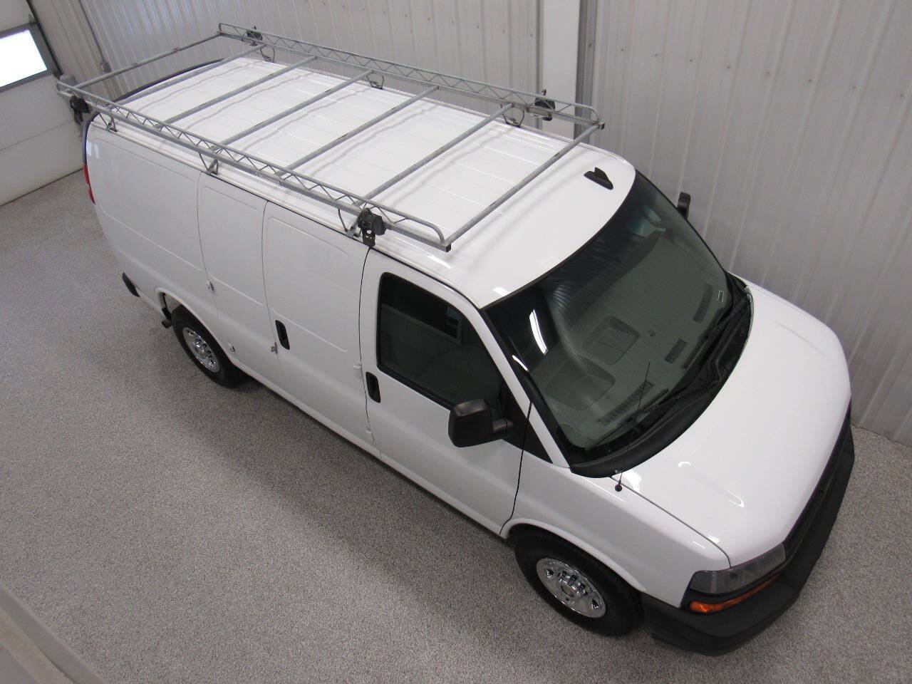 Used 2020 Chevrolet Express 2500 w/ Driver Convenience Package RWD image 5