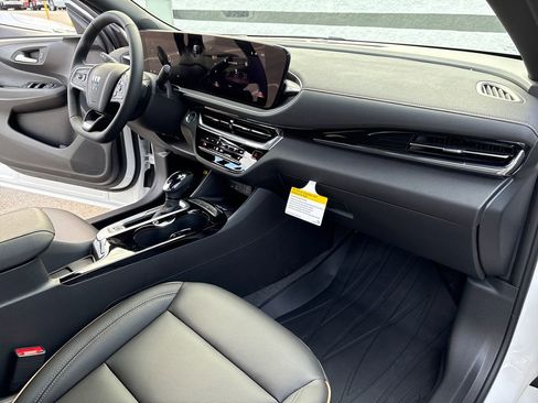 New 2026 Buick Envista Avenir image 38