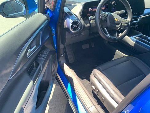 Used 2025 Chevrolet Equinox EV LT FWD image 10