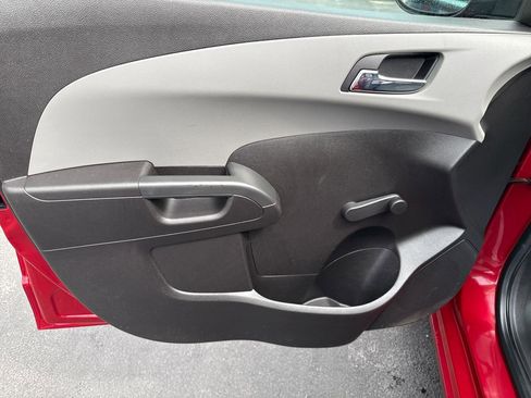 Used 2012 Chevrolet Sonic LS FWD image 9