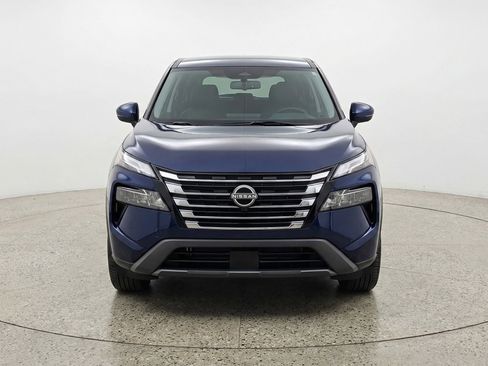 Used 2025 Nissan Rogue SV AWD/4WD image 2
