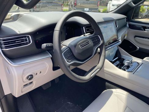 New 2026 Jeep Grand Wagoneer L Limited AWD/4WD image 45