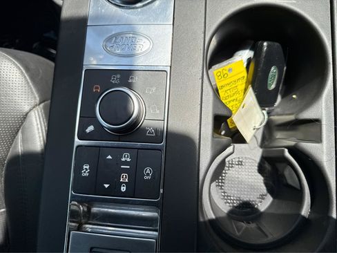 Used 2017 Land Rover Discovery SE AWD/4WD image 37