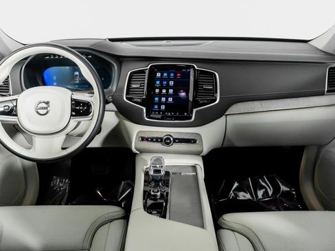 Used 2025 Volvo XC90 B6 Ultra w/ Protection Package Premier image 54