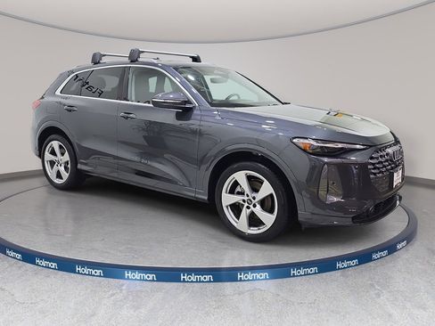 Used 2025 Audi Q5 Prestige AWD/4WD image 5