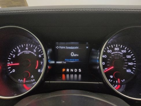 Used 2020 Ford Mustang Premium RWD image 23