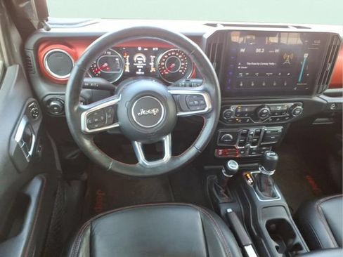 Used 2020 Jeep Wrangler Unlimited Rubicon AWD/4WD image 18
