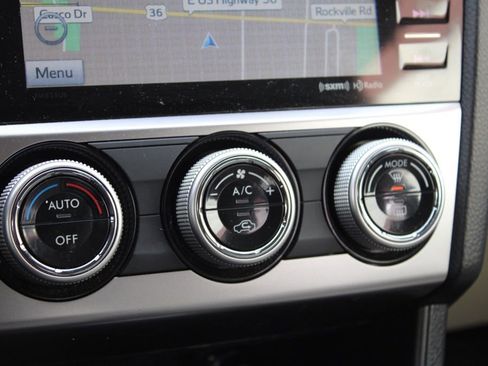 Used 2015 Subaru Crosstrek Touring image 39