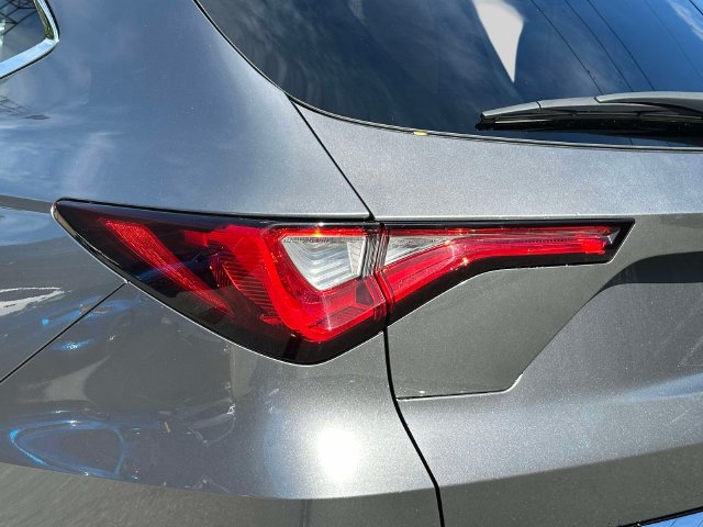 Certified 2024 Acura MDX w/ Technology Package AWD/4WD image 11