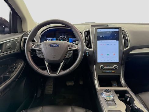 Used 2022 Ford Edge Titanium image 25