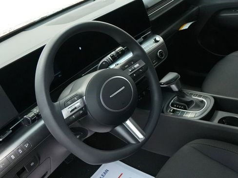 New 2026 Hyundai Kona SE image 13