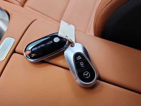 Used 2025 Mercedes-Benz AMG GT 43 image 37