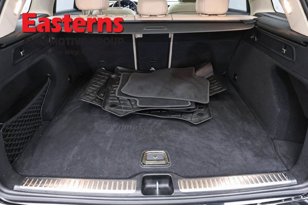 Used 2022 Mercedes-Benz GLC 300 4MATIC w/ Multimedia Package Lite image 11