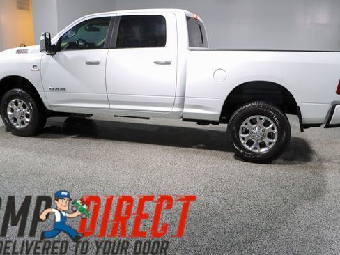 Used 2024 RAM 2500 Laramie AWD/4WD image 10