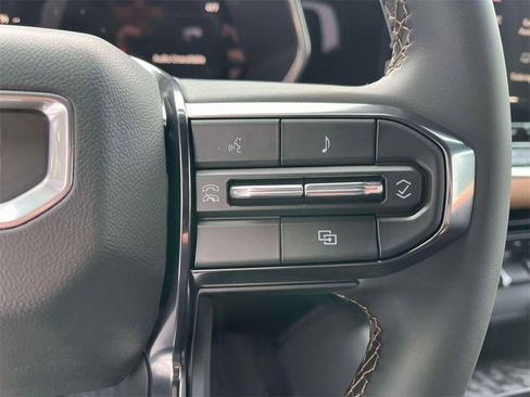 New 2026 GMC Canyon AT4 image 25