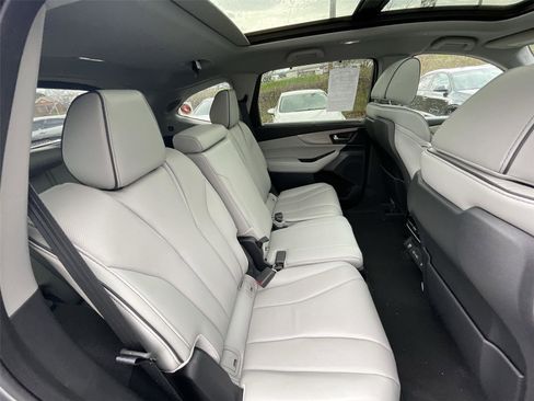 Used 2023 Acura MDX SH-AWD w/ Advance Package image 23