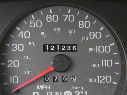 Used 2003 Mercury Grand Marquis GS RWD image 9