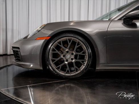 Used 2020 Porsche 911 Carrera 4S AWD/4WD image 11