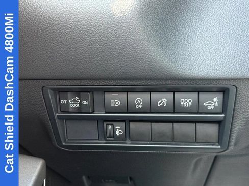 Used 2026 Toyota Tundra Limited AWD/4WD image 30