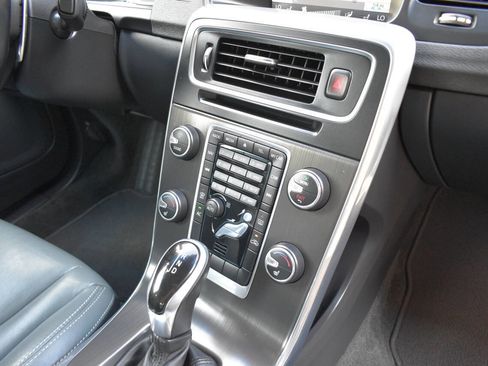 Used 2014 Volvo S60 T6 AWD/4WD image 23